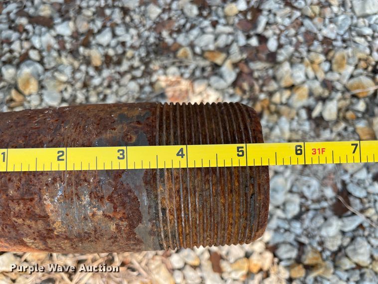 image for item JQ9588 (25) joints of 2 7/8" diameter oilfield structural pipe