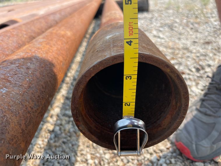 image for item JQ9588 (25) joints of 2 7/8" diameter oilfield structural pipe