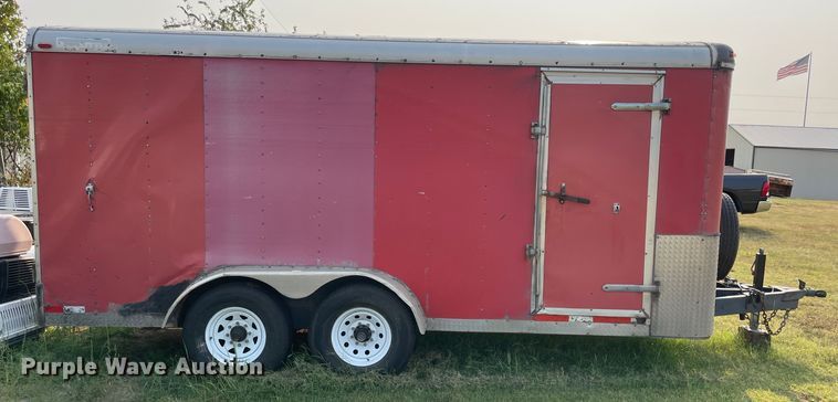image for item JQ9592 2004 Doolittle Cargo  enclosed cargo trailer