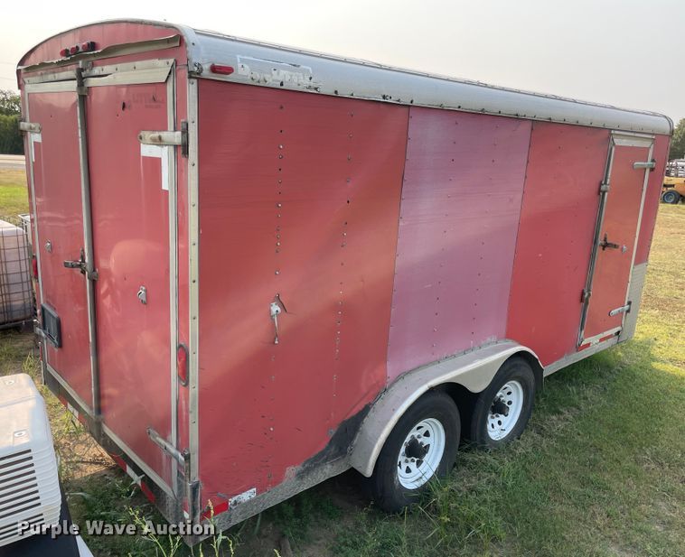 image for item JQ9592 2004 Doolittle Cargo  enclosed cargo trailer