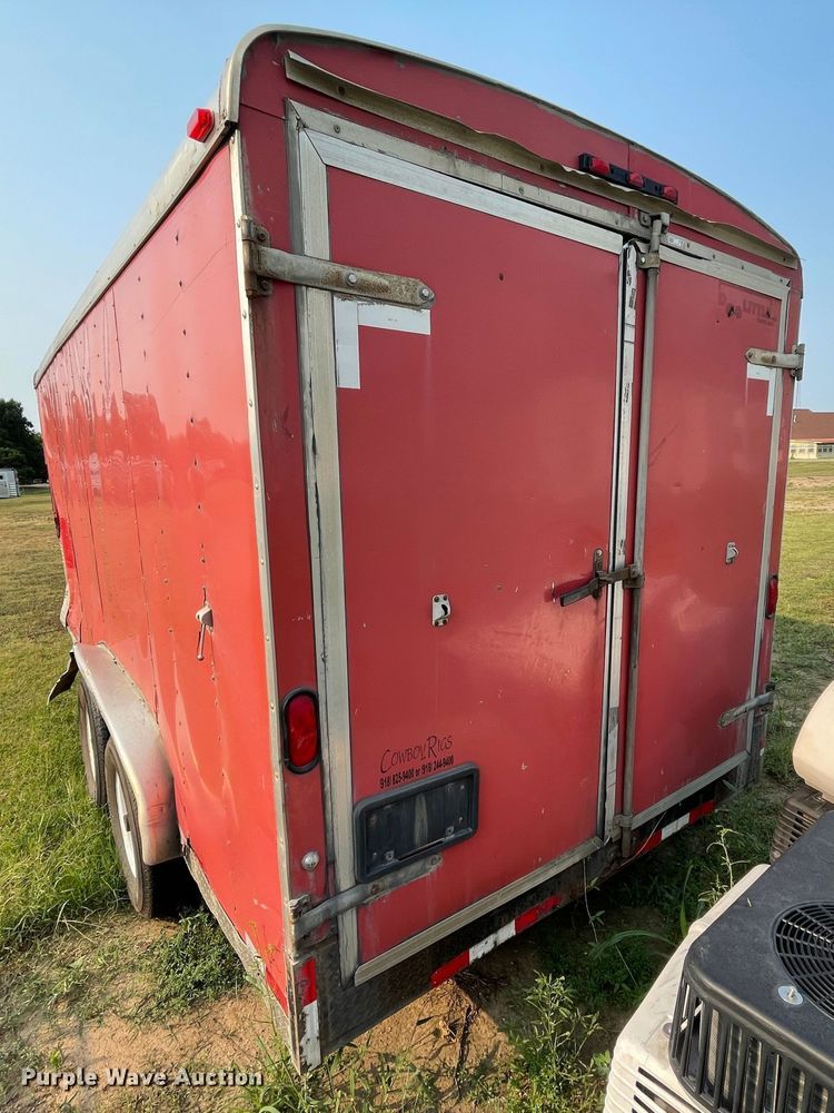 image for item JQ9592 2004 Doolittle Cargo  enclosed cargo trailer