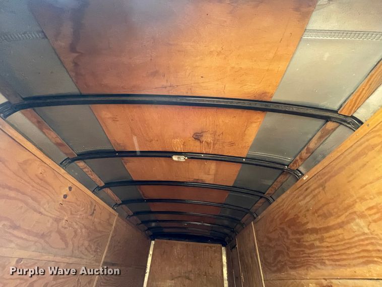 image for item JQ9592 2004 Doolittle Cargo  enclosed cargo trailer