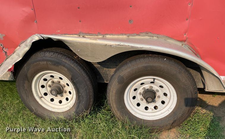 image for item JQ9592 2004 Doolittle Cargo  enclosed cargo trailer