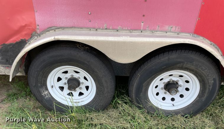 image for item JQ9592 2004 Doolittle Cargo  enclosed cargo trailer