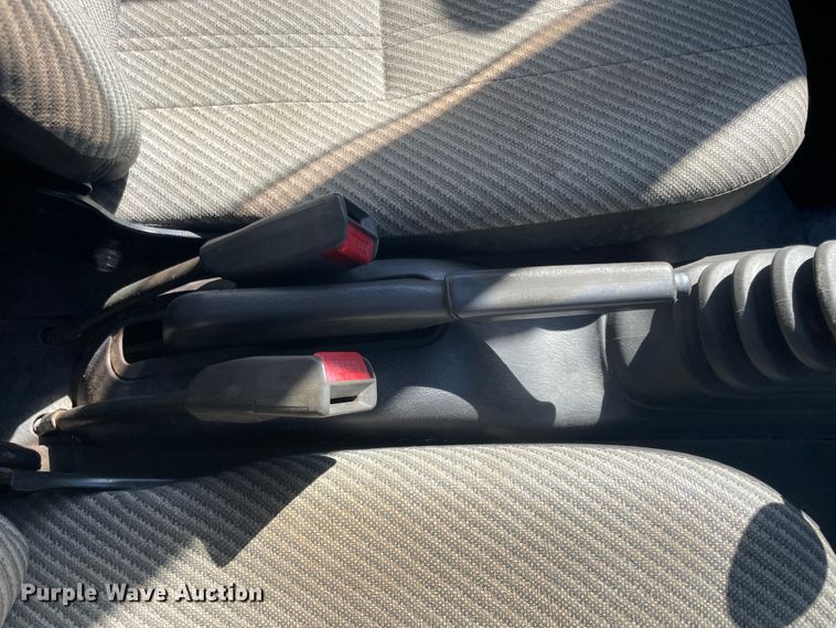 image for item JQ9632 1994 Daihatsu HiJet  Crew Cab mini truck