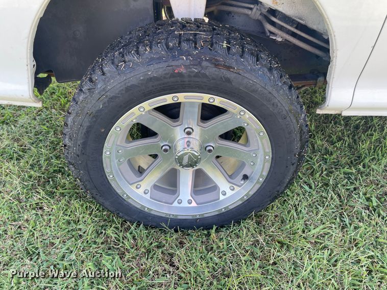 image for item JQ9632 1994 Daihatsu HiJet  Crew Cab mini truck