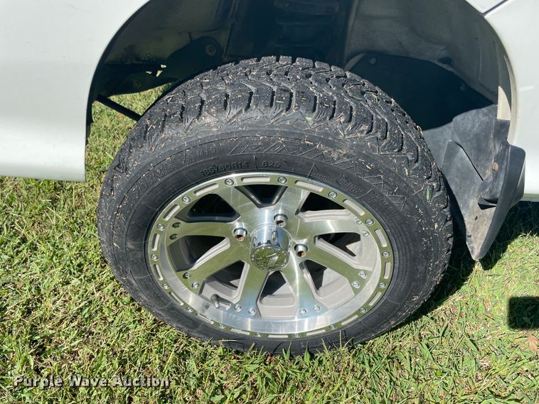 image for item JQ9632 1994 Daihatsu HiJet  Crew Cab mini truck