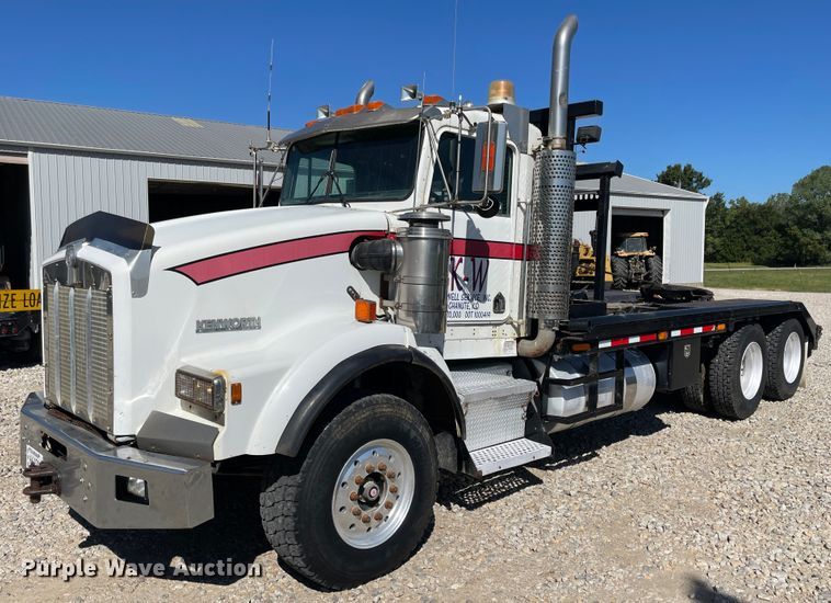 image for item JQ9633 1996 Kenworth T800  winch truck