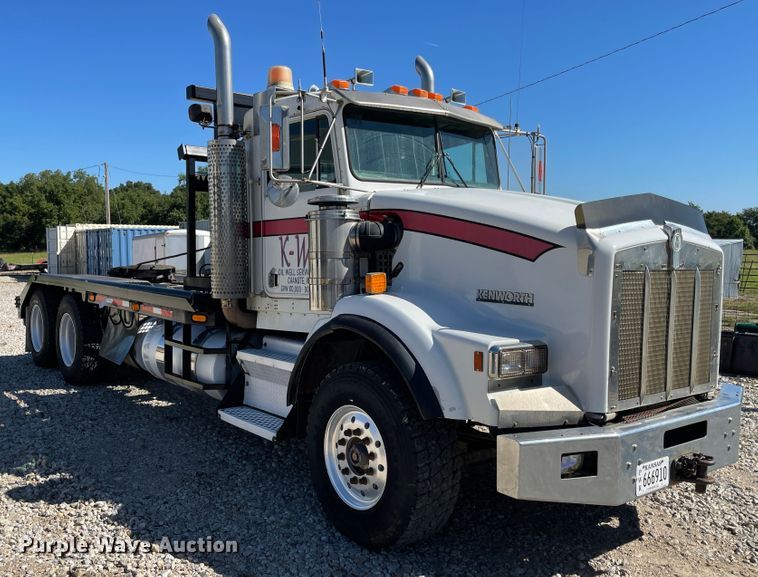 image for item JQ9633 1996 Kenworth T800  winch truck