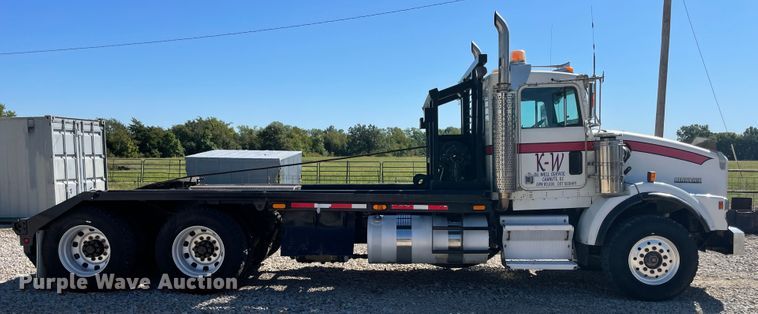 image for item JQ9633 1996 Kenworth T800  winch truck