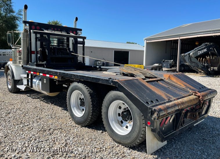 image for item JQ9633 1996 Kenworth T800  winch truck