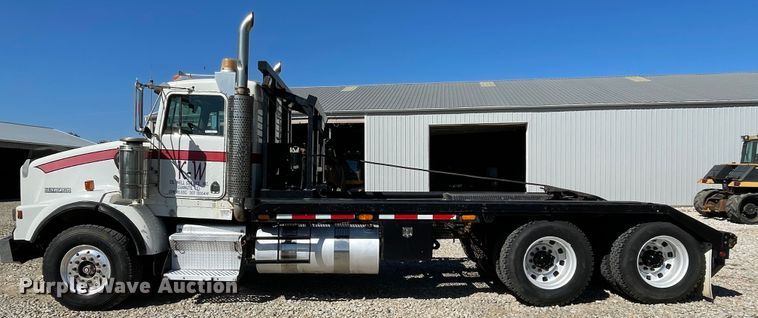 image for item JQ9633 1996 Kenworth T800  winch truck