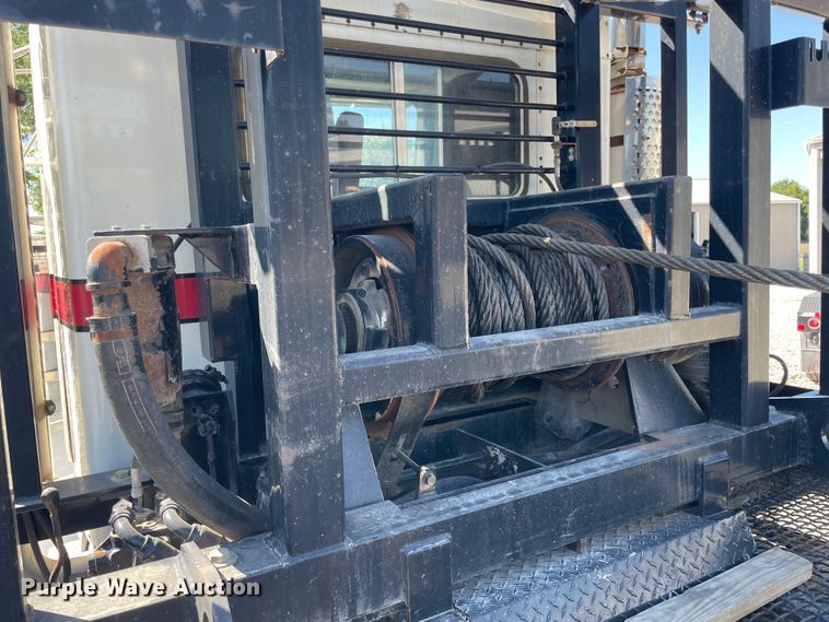 image for item JQ9633 1996 Kenworth T800  winch truck