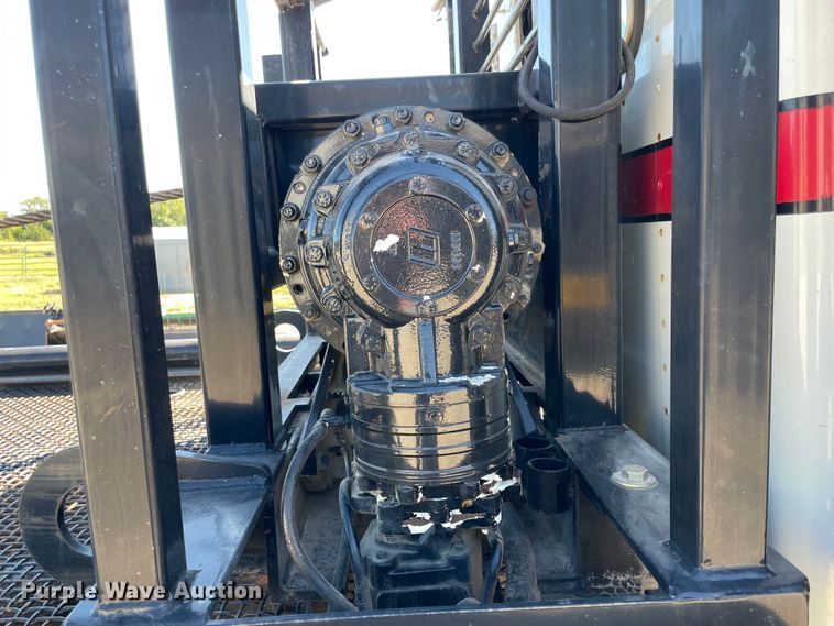 image for item JQ9633 1996 Kenworth T800  winch truck