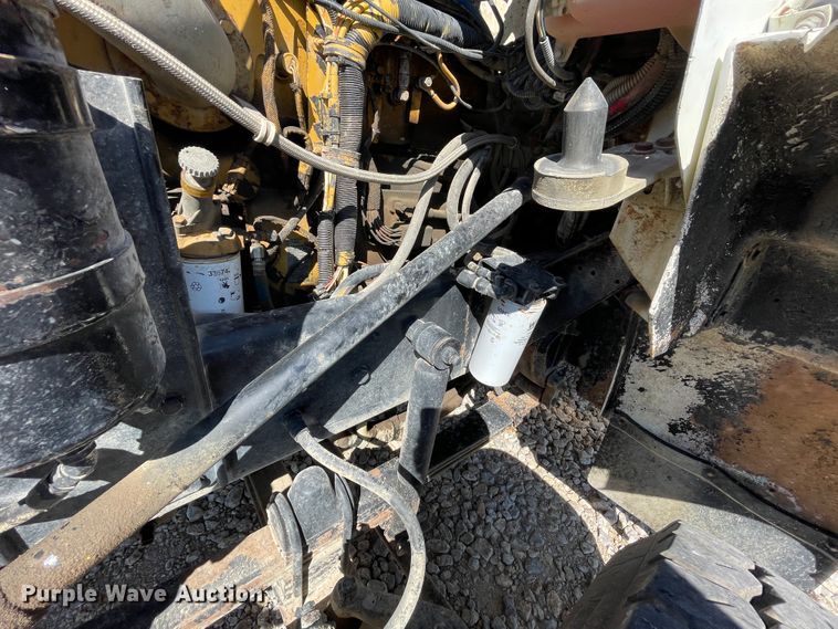 image for item JQ9633 1996 Kenworth T800  winch truck