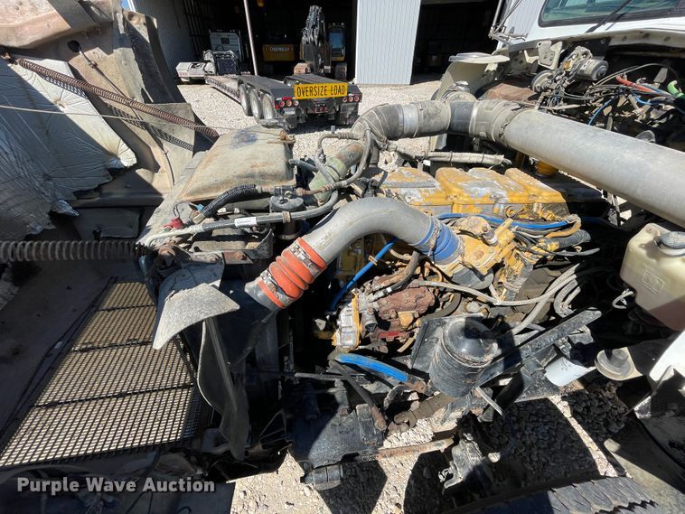 image for item JQ9633 1996 Kenworth T800  winch truck