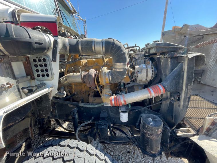 image for item JQ9633 1996 Kenworth T800  winch truck