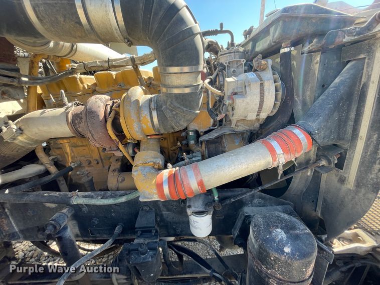 image for item JQ9633 1996 Kenworth T800  winch truck