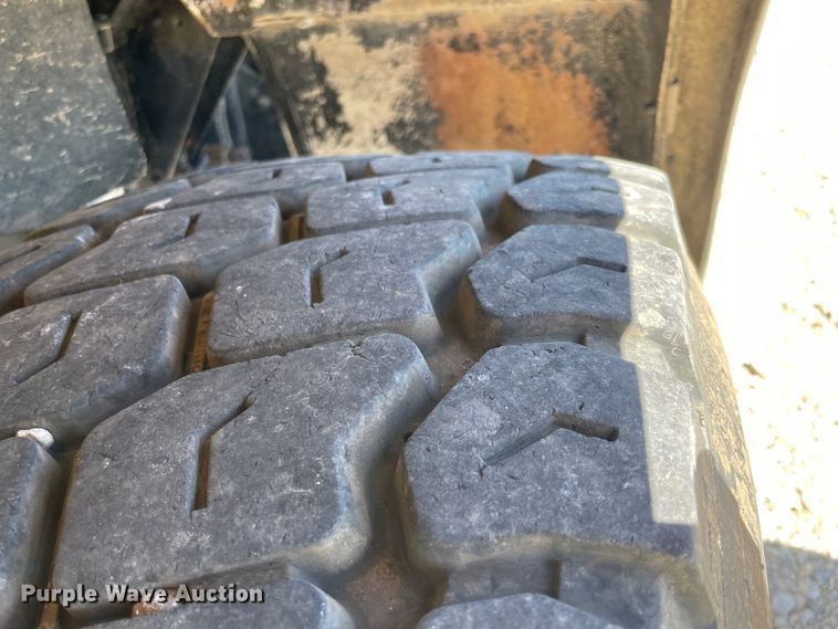 image for item JQ9633 1996 Kenworth T800  winch truck