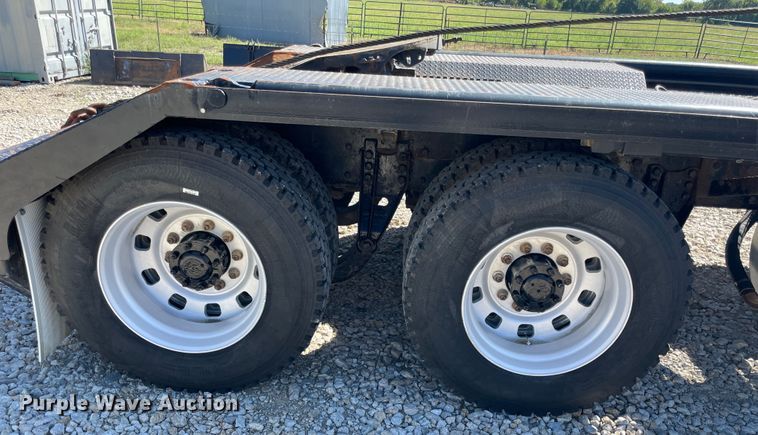 image for item JQ9633 1996 Kenworth T800  winch truck