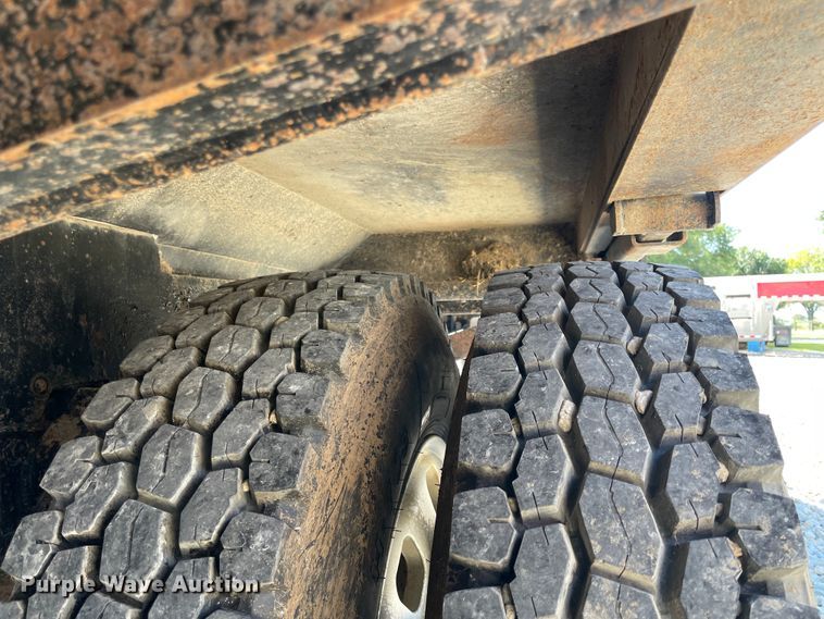 image for item JQ9633 1996 Kenworth T800  winch truck