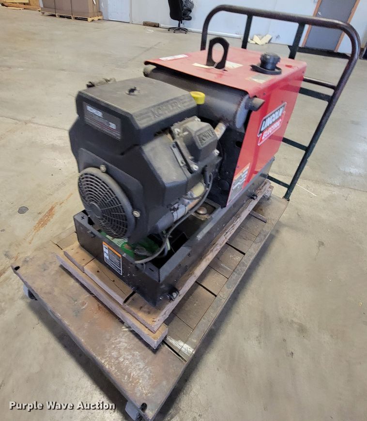 image for item KD9544 Lincoln Electric Ranger 10000  welder/generator