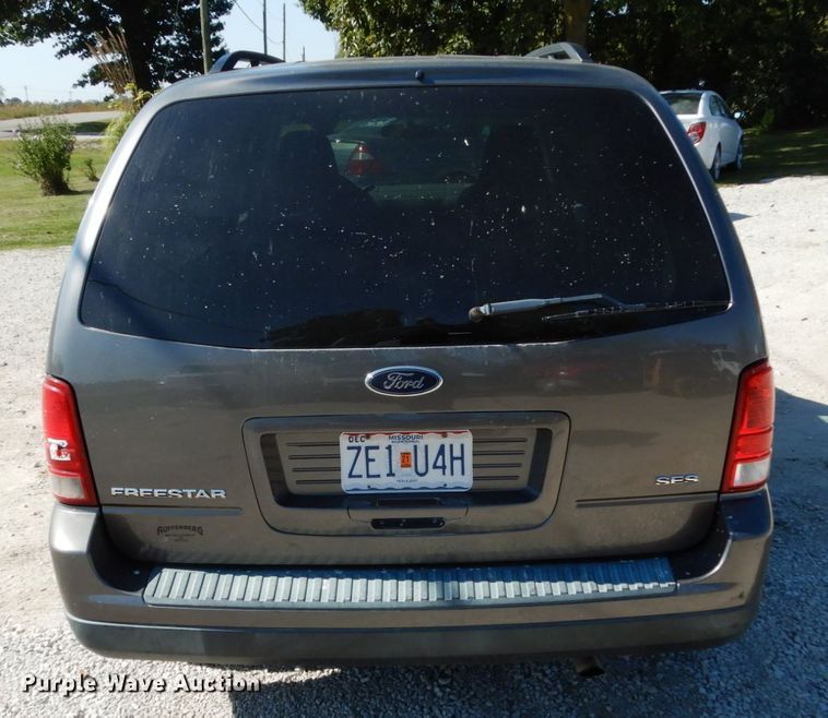 image for item KI9523 2005 Ford Freestar SES  van