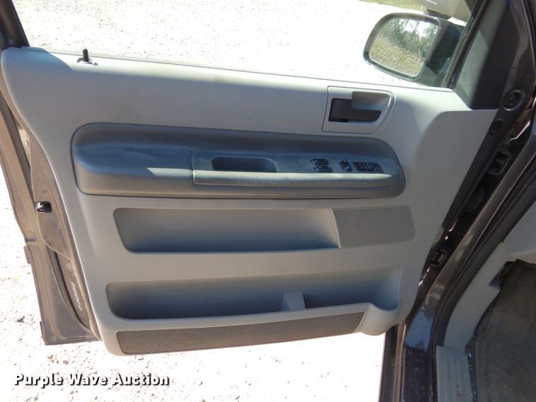 image for item KI9523 2005 Ford Freestar SES  van