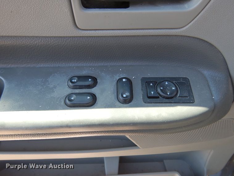 image for item KI9523 2005 Ford Freestar SES  van