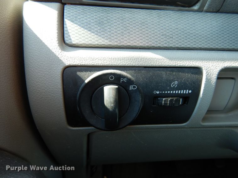 image for item KI9523 2005 Ford Freestar SES  van