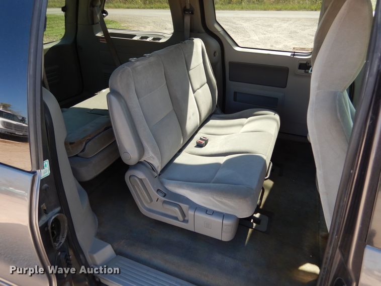 image for item KI9523 2005 Ford Freestar SES  van