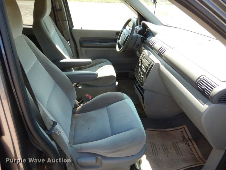 image for item KI9523 2005 Ford Freestar SES  van