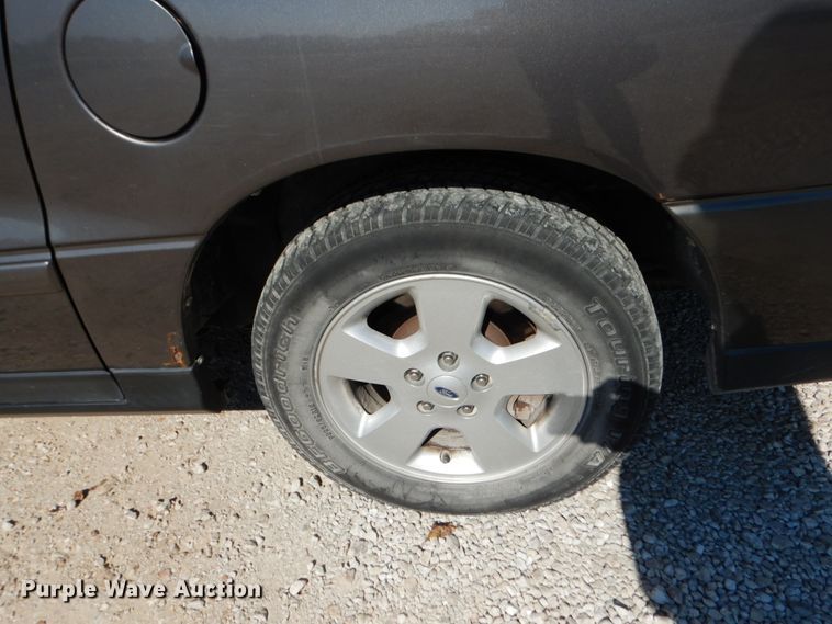 image for item KI9523 2005 Ford Freestar SES  van