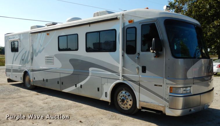 image for item KI9526 1999 Spartan MM-2242  RV