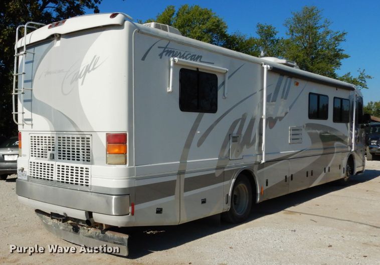 image for item KI9526 1999 Spartan MM-2242  RV