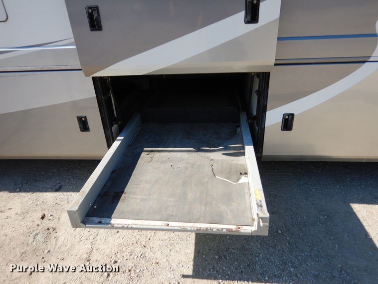 image for item KI9526 1999 Spartan MM-2242  RV