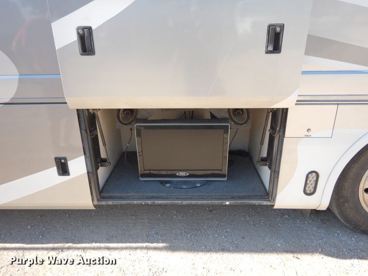 image for item KI9526 1999 Spartan MM-2242  RV