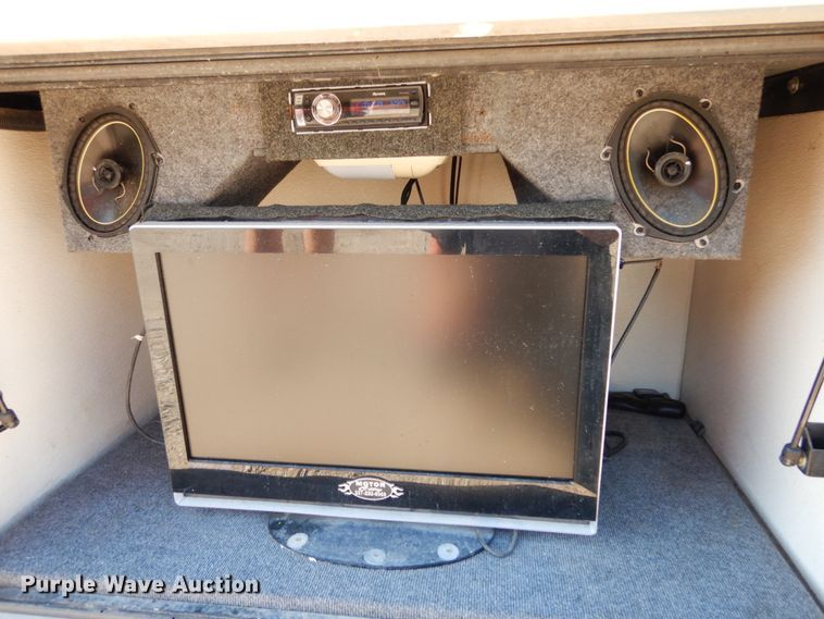 image for item KI9526 1999 Spartan MM-2242  RV