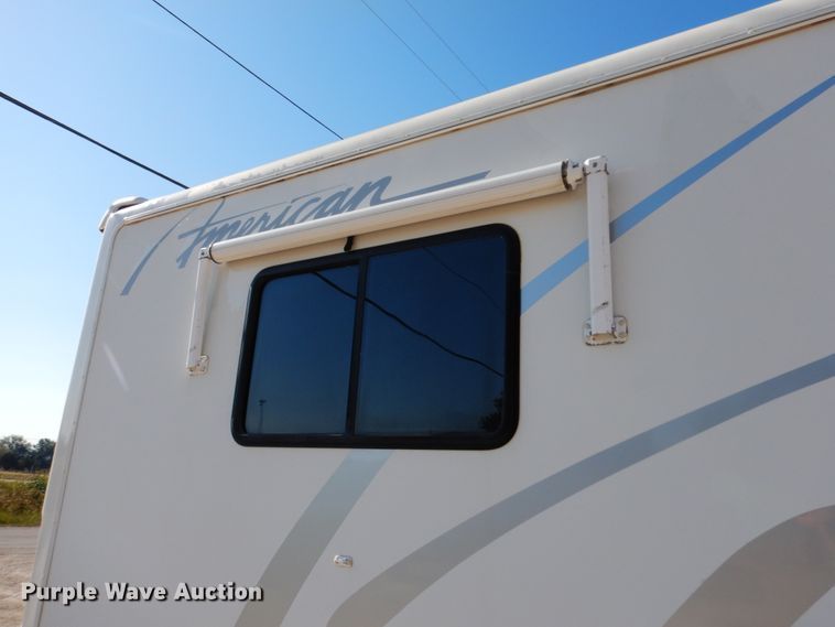 image for item KI9526 1999 Spartan MM-2242  RV