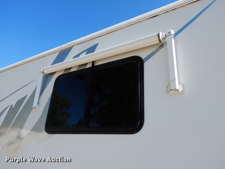 image for item KI9526 1999 Spartan MM-2242  RV