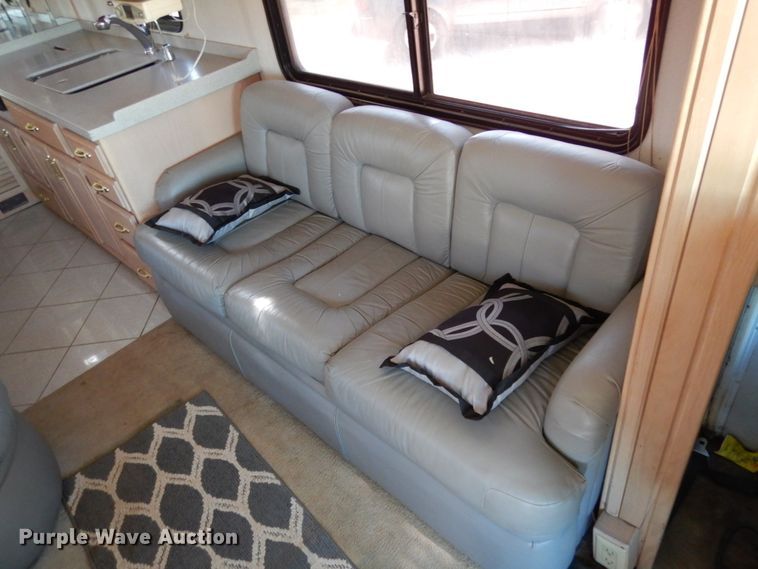 image for item KI9526 1999 Spartan MM-2242  RV