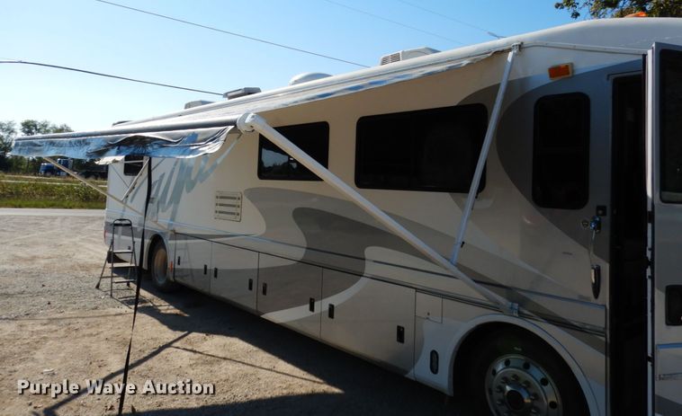 image for item KI9526 1999 Spartan MM-2242  RV