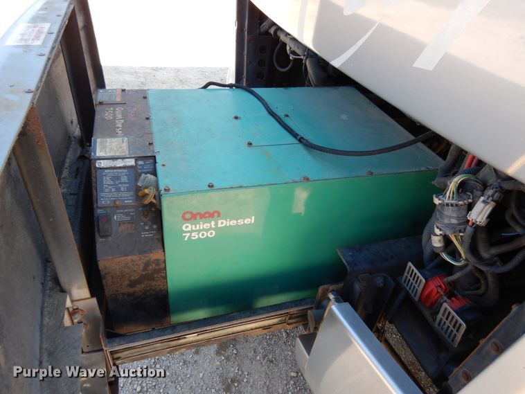 image for item KI9526 1999 Spartan MM-2242  RV