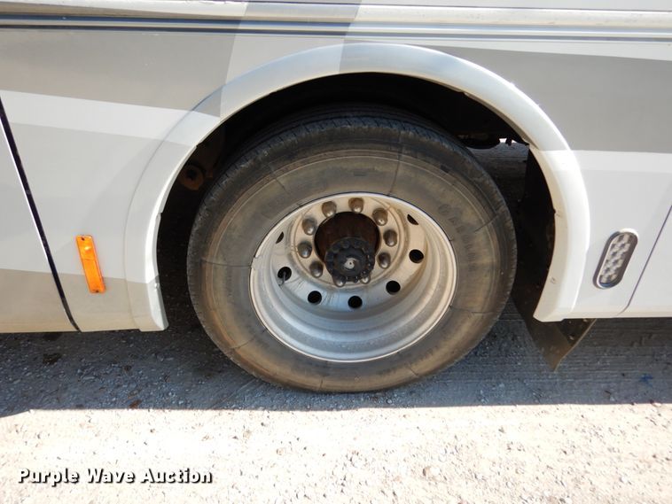 image for item KI9526 1999 Spartan MM-2242  RV