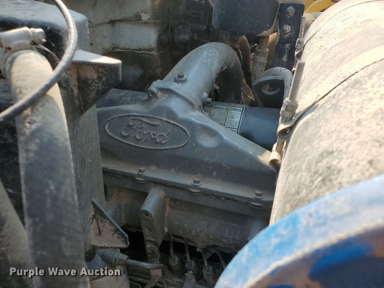 image for item KK9290 1987 Ford F800  truck cab and chassis