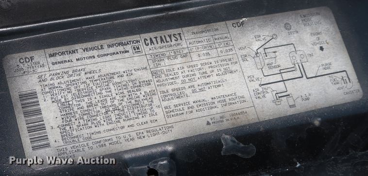 image for item KQ9742 1988 GMC Suburban  SUV