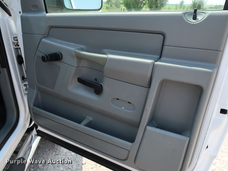 image for item KQ9743 2008 Dodge Ram 4500HD  utility / service truck