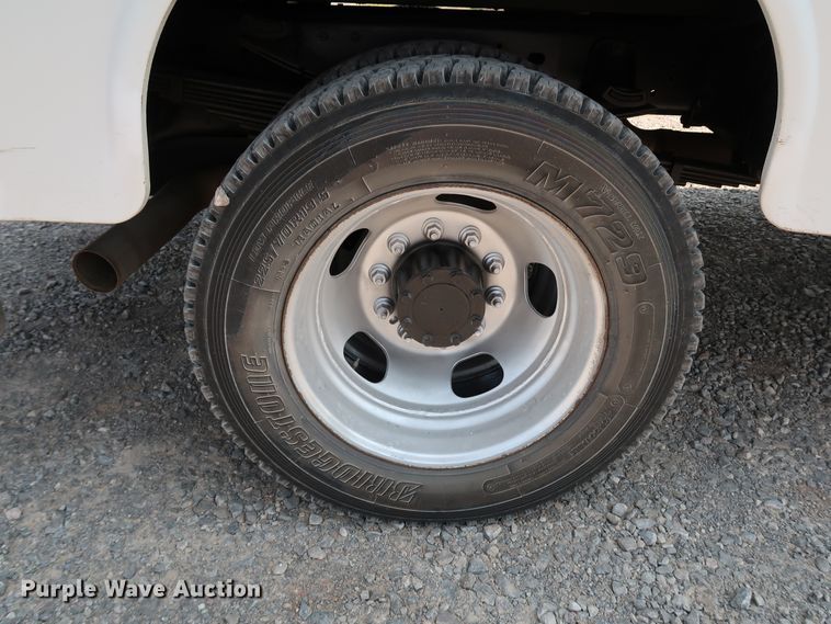 image for item KQ9743 2008 Dodge Ram 4500HD  utility / service truck