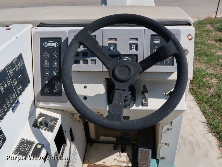 image for item KQ9759 Tennant 8410  sweeper