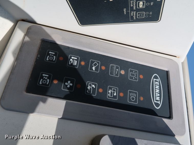 image for item KQ9759 Tennant 8410  sweeper